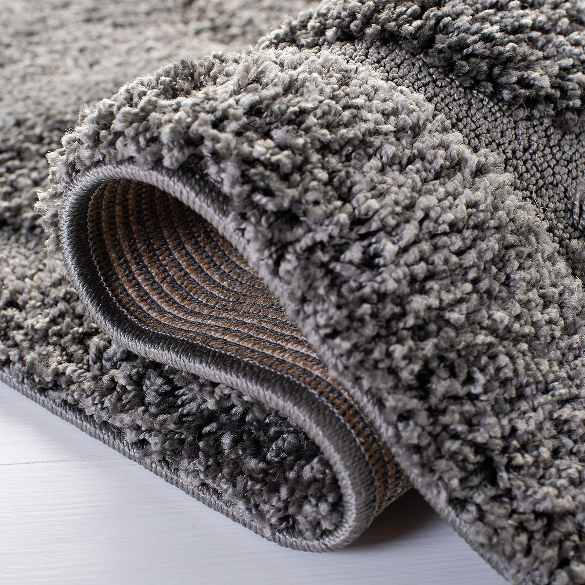 SAFAVIEH Florida Shag Square Rug 6'7", Soft Plush Grey SG455-8013